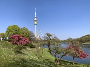 Olympiapark mit Olympiaturm